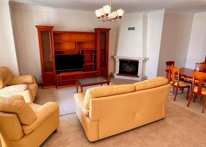 Waterfront View - Casa Alegra Daire Nazaré